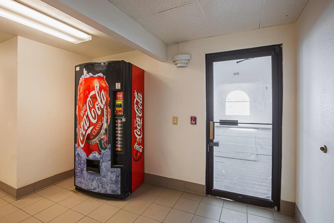 Motel 6 Omaha - Iat West Kültér fotó