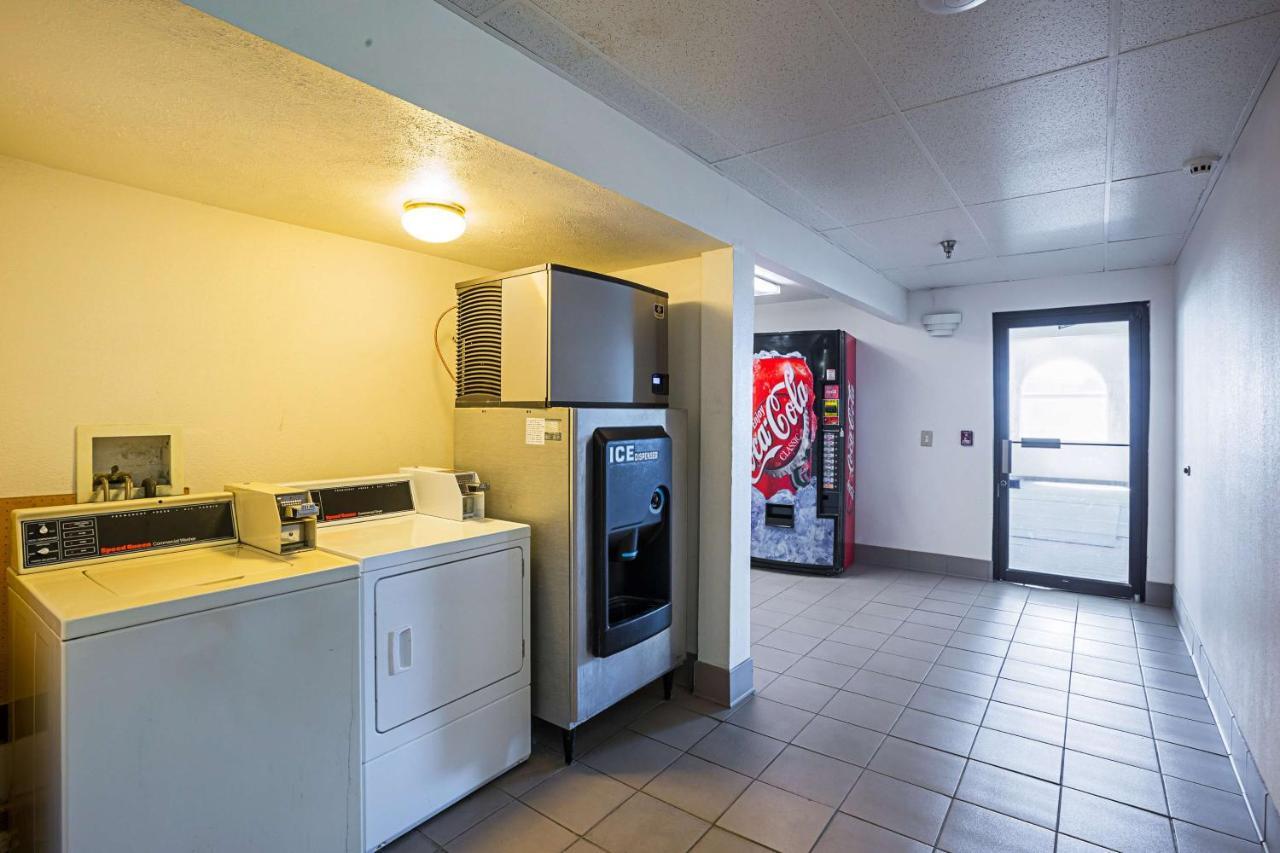 Motel 6 Omaha - Iat West Kültér fotó
