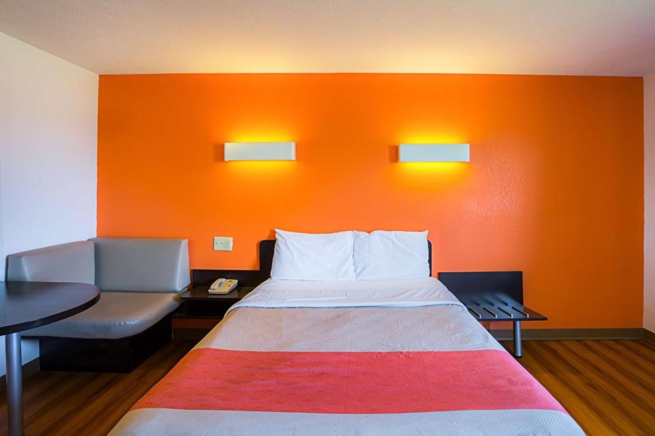 Motel 6 Omaha - Iat West Kültér fotó