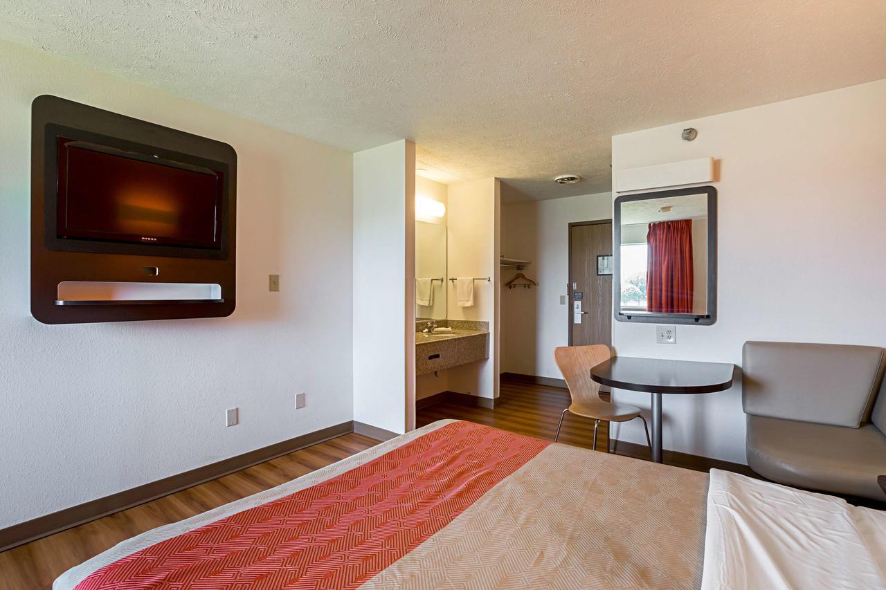 Motel 6 Omaha - Iat West Kültér fotó