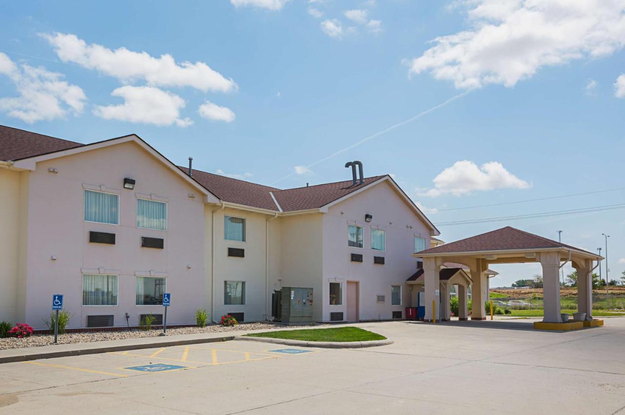 Motel 6 Omaha - Iat West Kültér fotó